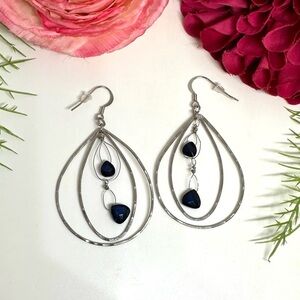 Last Pair!⚜️Deep Blue Crystal Teardrop Earrings